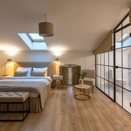 Zamek Sarny - Schloss Scharfeneck * Kłodzko