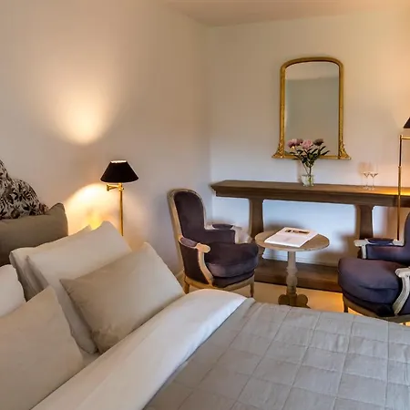 ホテル Zamek Sarny - Schloss Scharfeneck クウォツコ