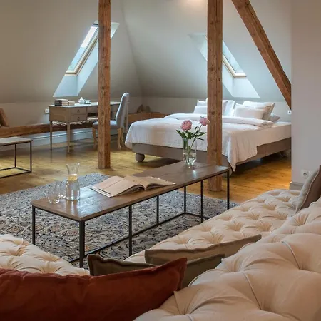 Hotel Zamek Sarny - Schloss Scharfeneck