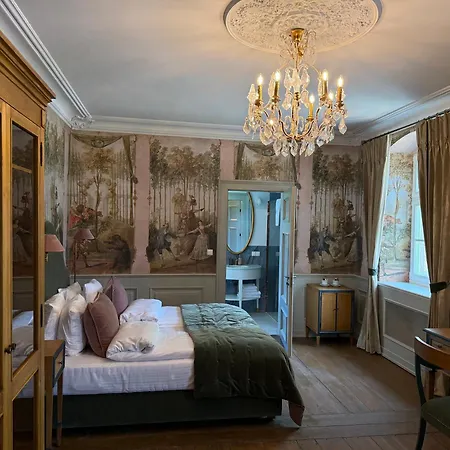 Zamek Sarny - Schloss Scharfeneck 호텔 쿠드즈코