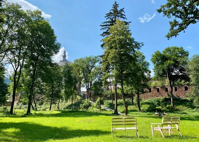 Zamek Sarny - Schloss Scharfeneck * Kłodzko