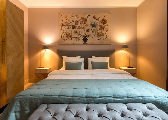 Hotel Zamek Sarny - Schloss Scharfeneck *