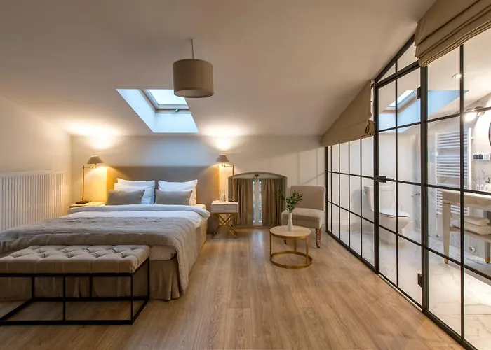 Zamek Sarny - Schloss Scharfeneck * Kłodzko