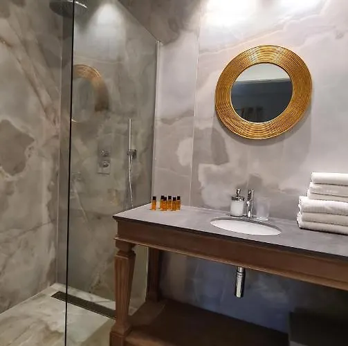 Hotel Zamek Sarny - Schloss Scharfeneck