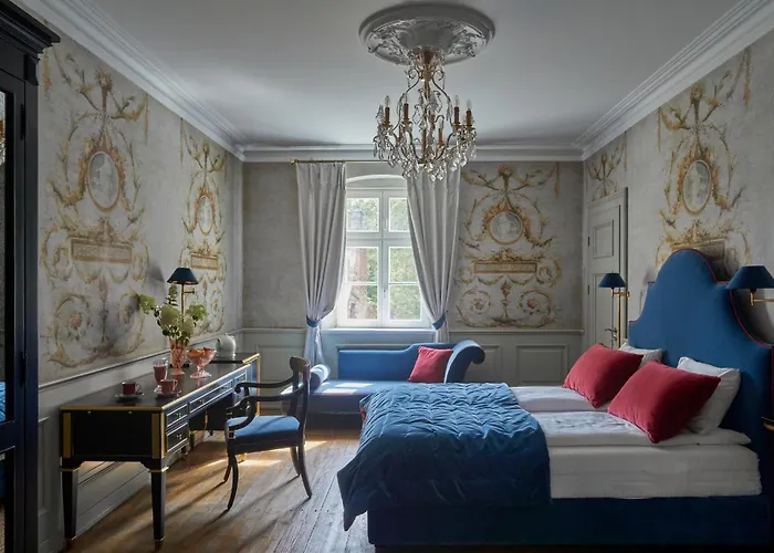 Hotel Zamek Sarny - Schloss Scharfeneck